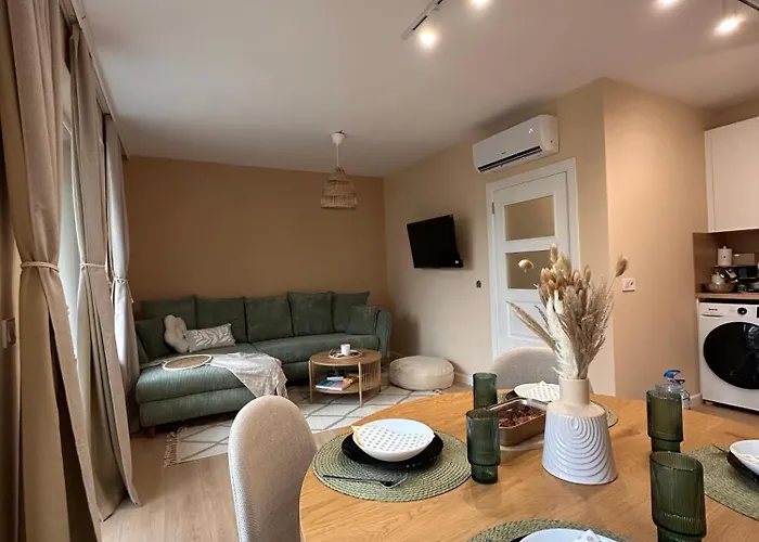 Waveapartment ヴァルナ